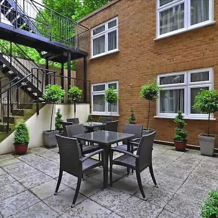Hotel Oliver, 198 Cromwell Road Sw50Sn-3